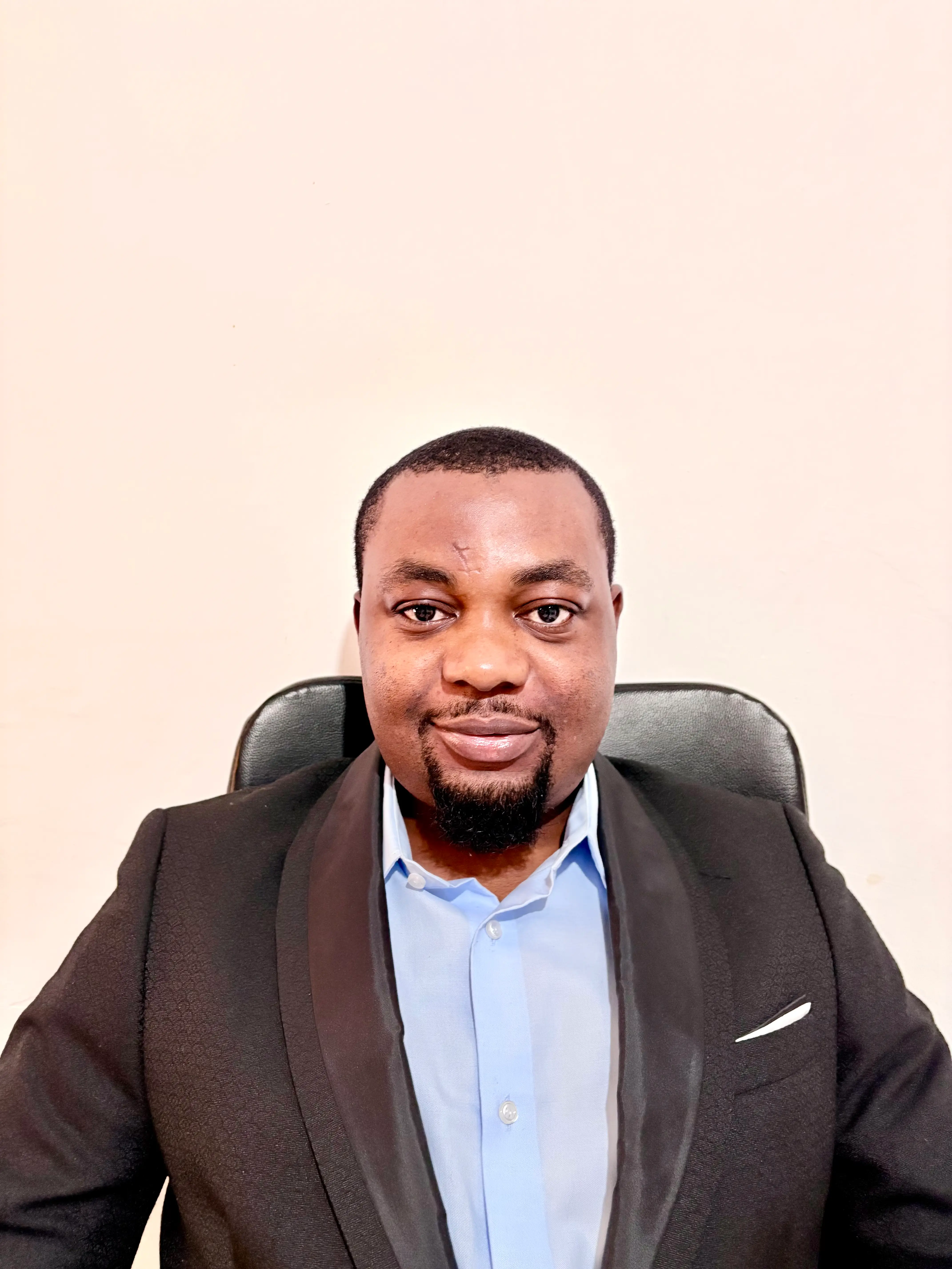 Bil Miracle - Scam Safety Coach helping stop phishing and romance scams